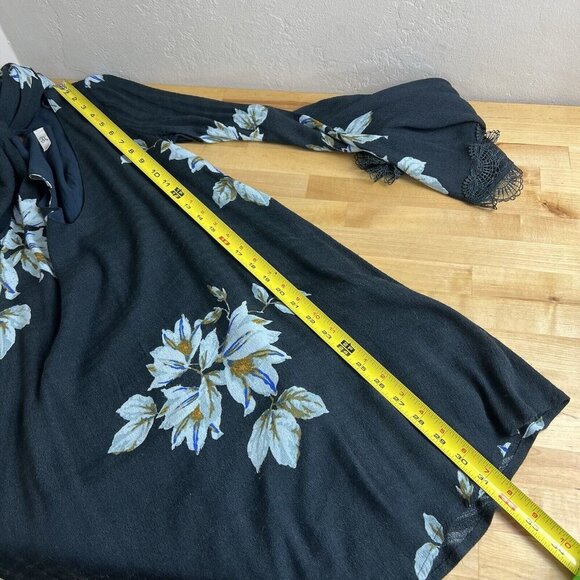 Free People Wanderer Mini Dress Gray Floral Cutout Long Bell Sleeve Lace Size XS - Picture 14 of 16